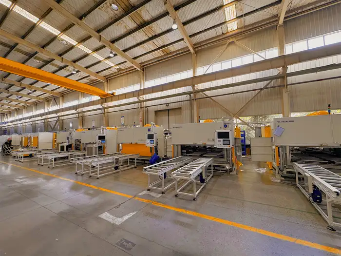 Wayeal engineers commissioning industrial helium leak detection equipment
